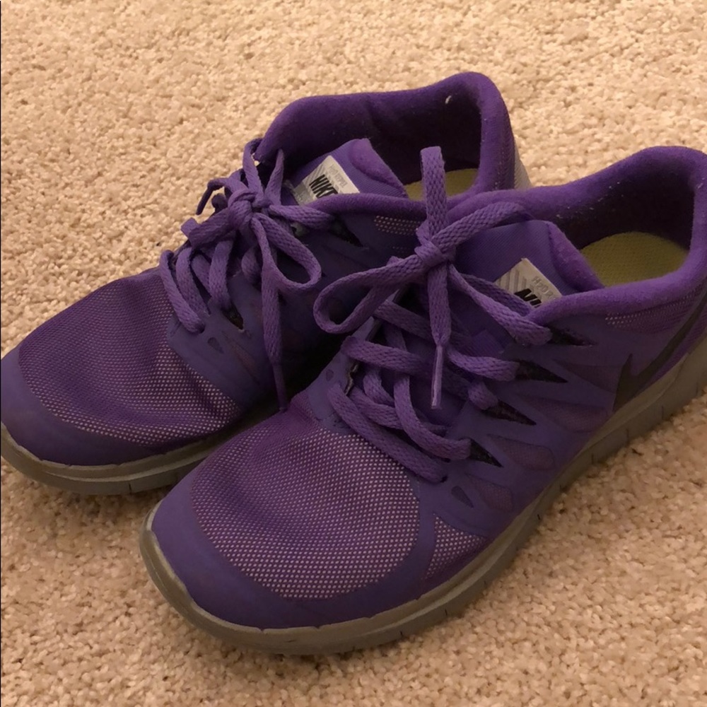 Purple Nike free 5.0